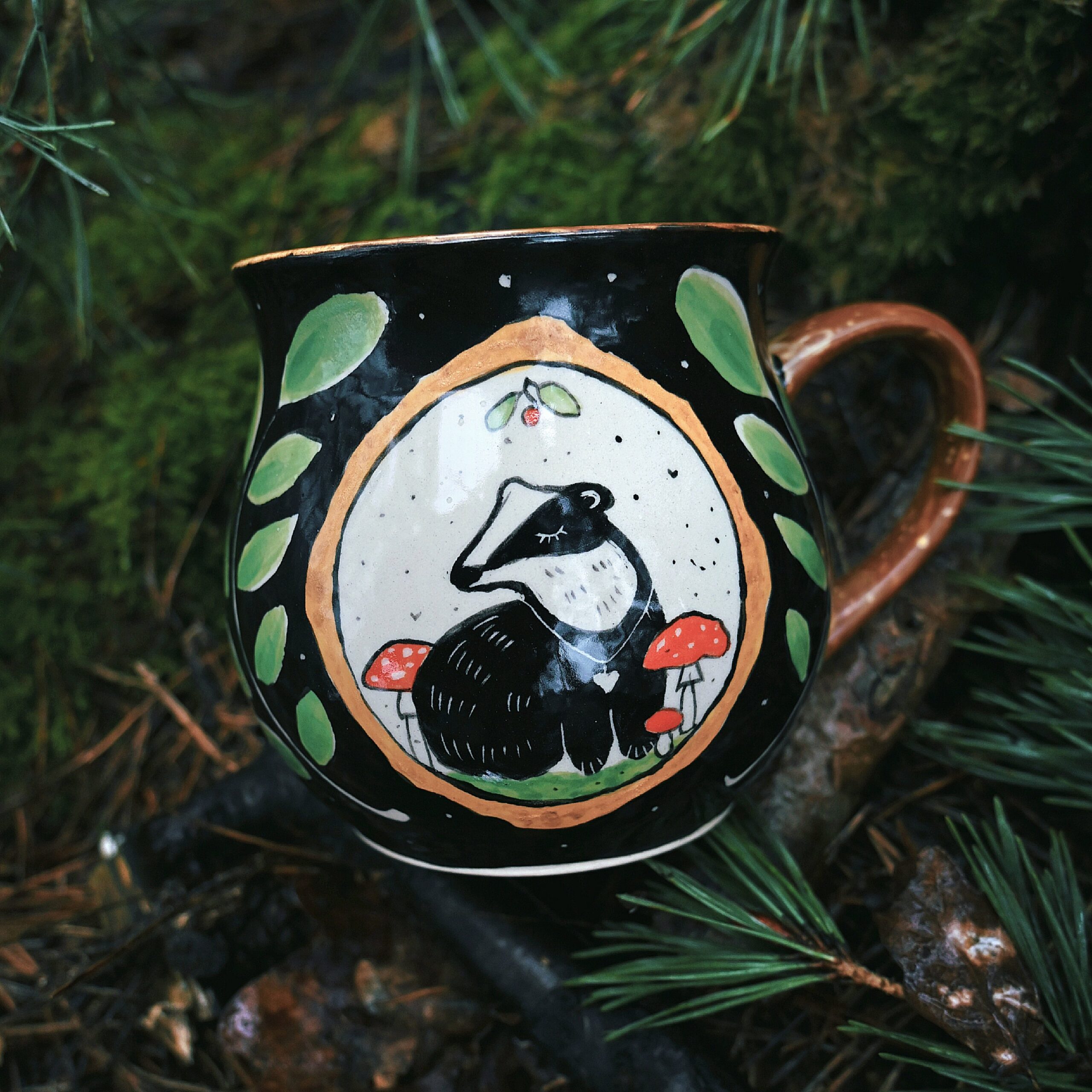 Borsuk w lesie - kubek 500 ml