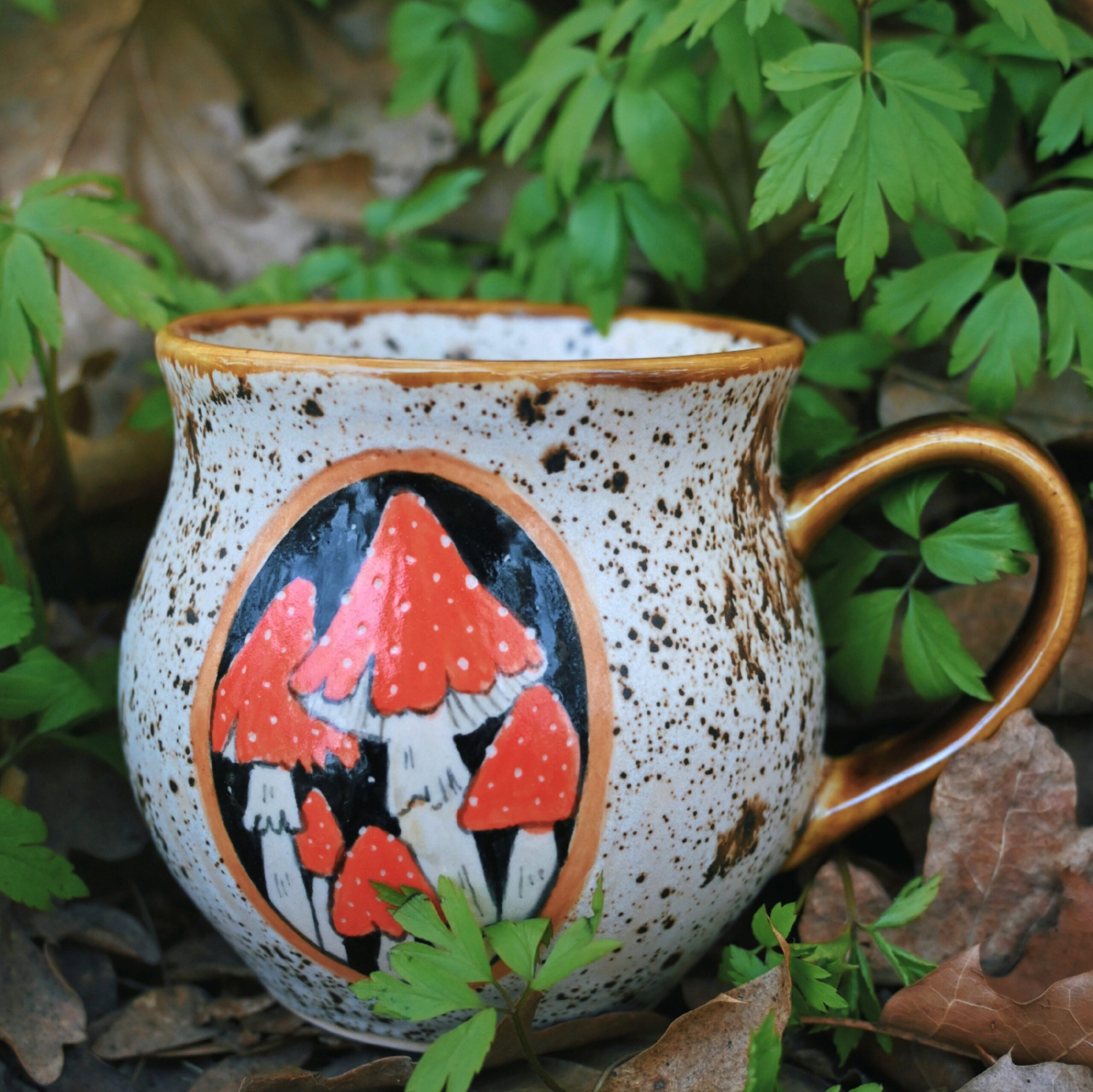 Muchomory - kubek w kropki 350 ml